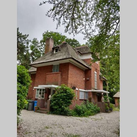 Vrijstaande Rietgedekte Villa Nabij Uitvalswegen Wassenaar Ngoại thất bức ảnh