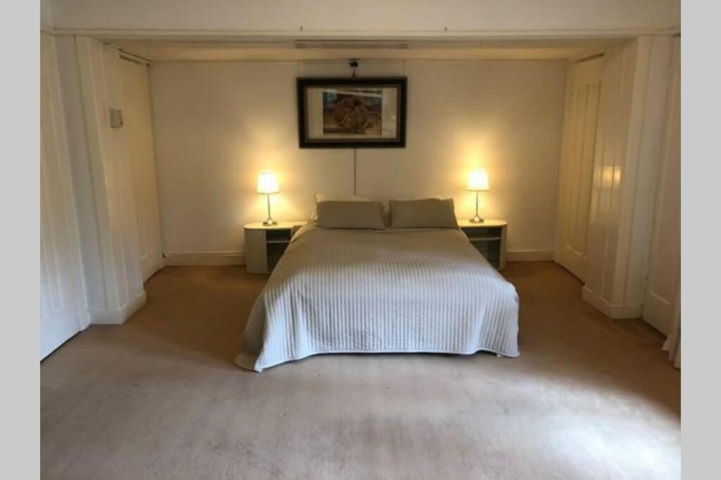 Vrijstaande Rietgedekte Villa Nabij Uitvalswegen Wassenaar Ngoại thất bức ảnh
