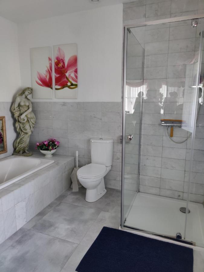 Vrijstaande Rietgedekte Villa Nabij Uitvalswegen Wassenaar Ngoại thất bức ảnh