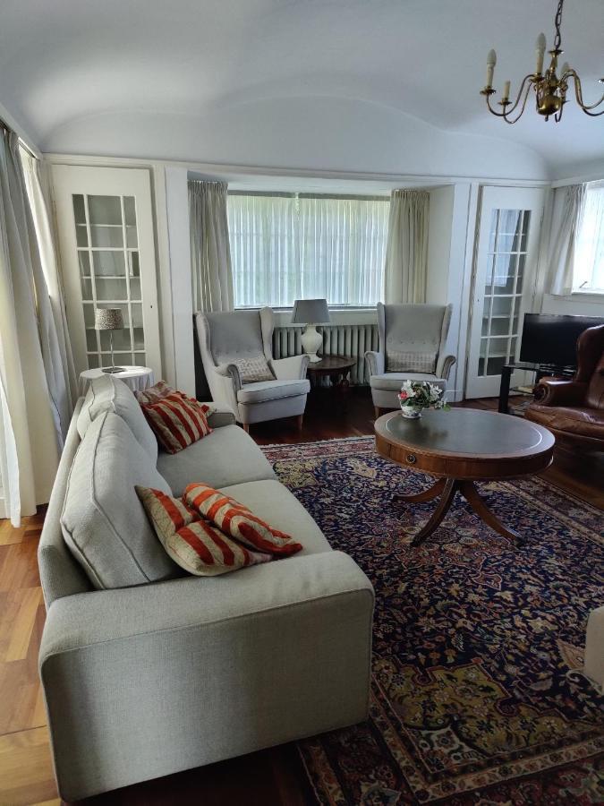 Vrijstaande Rietgedekte Villa Nabij Uitvalswegen Wassenaar Ngoại thất bức ảnh